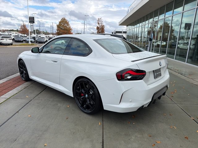 Used 2026 BMW 230i Coupe w/ Premium Package RWD image 4