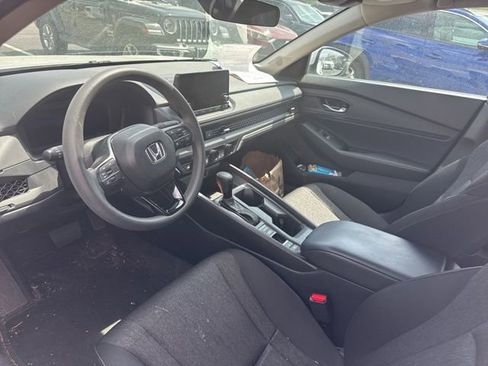 Used 2024 Honda Accord EX image 11
