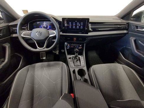 New 2025 Volkswagen Jetta Sport image 29