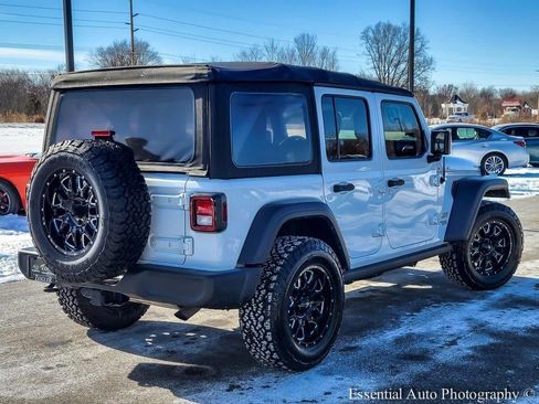 Used 2018 Jeep Wrangler Unlimited Sport image 7