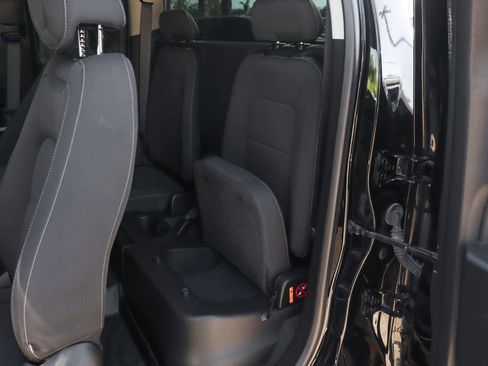 Used 2022 Chevrolet Colorado LT w/ Redline Special Edition image 22