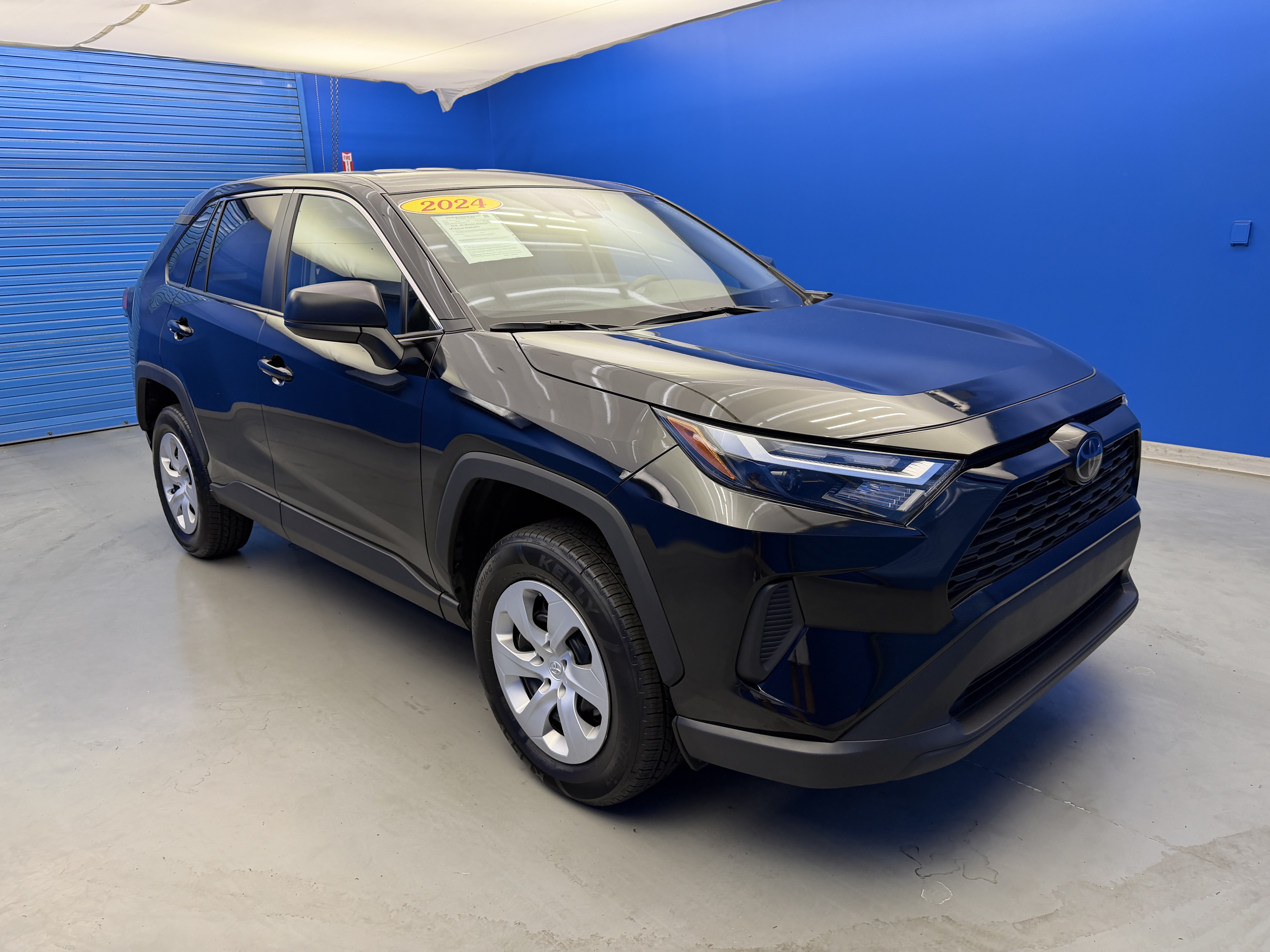 Used 2024 Toyota RAV4 LE FWD image 2