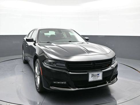 Used 2021 Dodge Charger SXT w/ Cold Weather Package AWD/4WD image 3