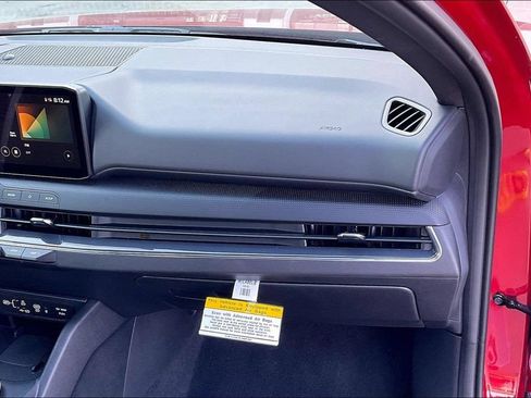 Used 2025 Kia K4 GT-Line w/ GT-Line Premium Package FWD image 16