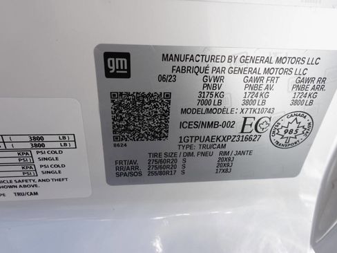Used 2023 GMC Sierra 1500 Pro w/ Graphite Edition AWD/4WD image 19