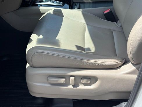 Used 2020 Honda Pilot Touring image 17