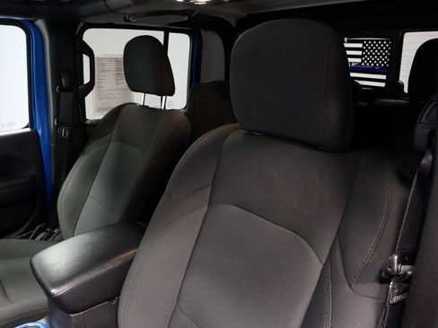 Used 2022 Jeep Gladiator Willys image 28