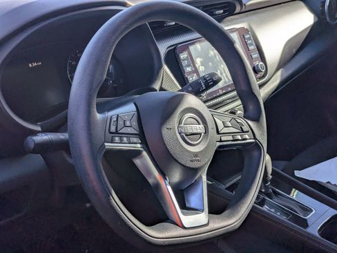 Certified 2024 Nissan Kicks SV w/ Exterior Package image 8
