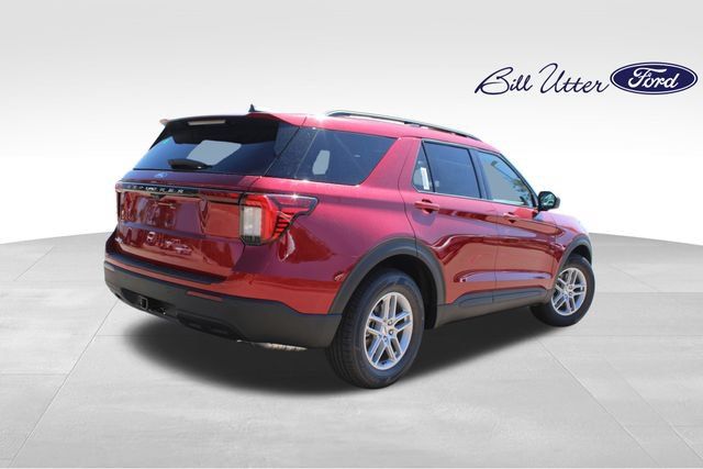 New 2027 Ford Explorer Active RWD image 3