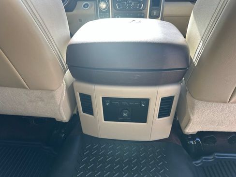 Used 2018 RAM 1500 Laramie w/ Convenience Group AWD/4WD image 23