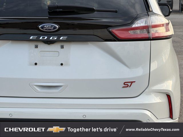 Used 2023 Ford Edge ST AWD/4WD image 6