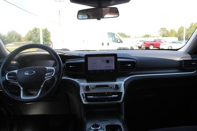 Used 2021 Ford Explorer XLT RWD image 13