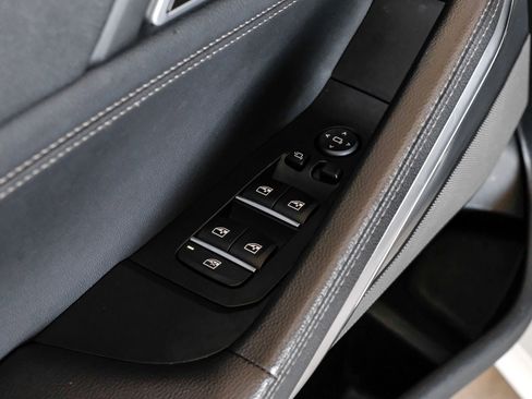 Used 2020 BMW X6 sDrive40i w/ M Sport Package image 42