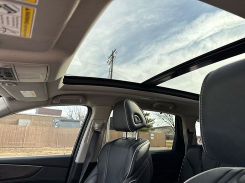 Used 2023 Acura MDX SH-AWD w/ Advance Package image 38