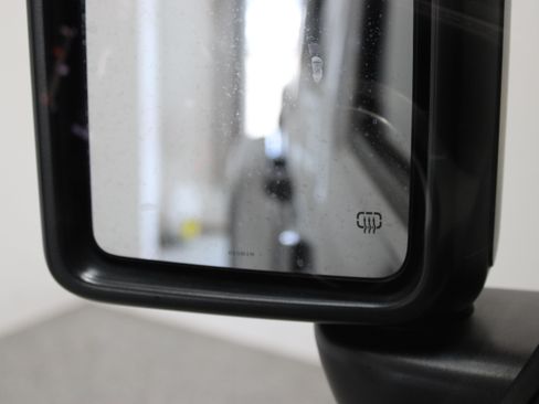 Used 2018 Jeep Wrangler Unlimited Sahara AWD/4WD image 23
