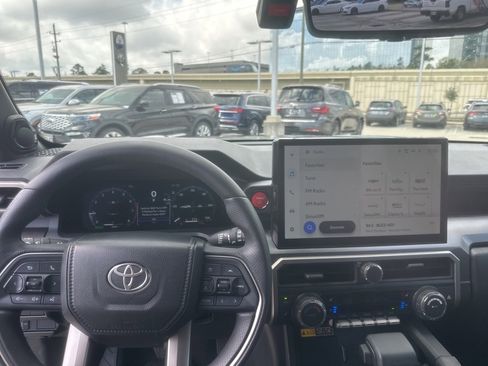 Used 2026 Toyota 4Runner TRD Off-Road Premium w/ Tow Technology Package image 10