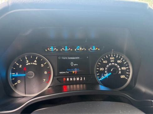 Used 2017 Ford F150 XLT w/ Equipment Group 301A Mid AWD/4WD image 26