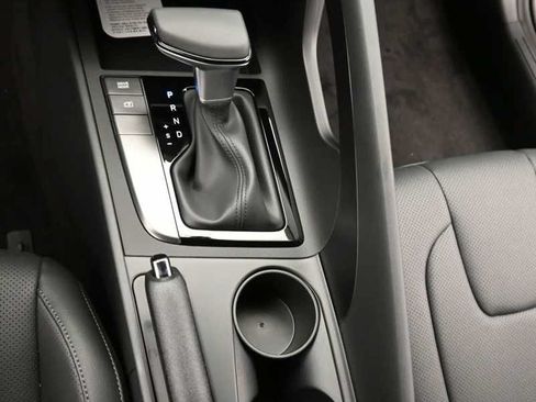 New 2026 Hyundai Elantra SEL Sport FWD image 22