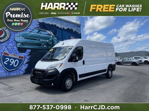 Used 2025 RAM ProMaster 2500 w/ Convenience Group FWD image 1