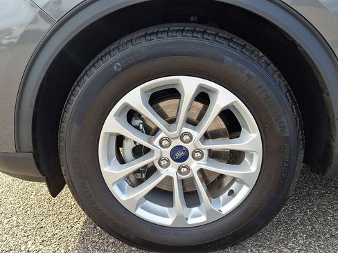 Certified 2022 Ford Escape SE image 28