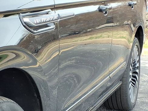 Used 2018 Lincoln Navigator Black Label image 36