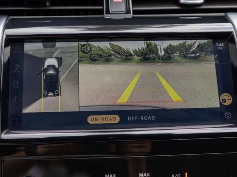 Used 2021 Land Rover Discovery Sport S image 35