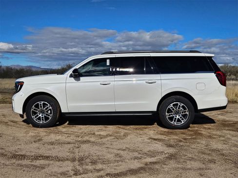 New 2025 Ford Expedition Max Active image 9