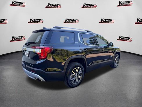 Used 2023 GMC Acadia SLE w/ Driver Convenience Package image 4