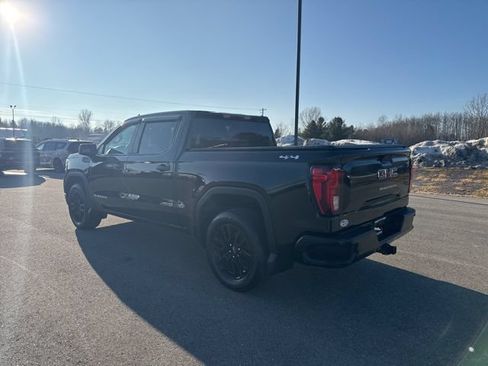 Used 2021 GMC Sierra 1500 4x4 Crew Cab w/ Sierra Value Package image 5