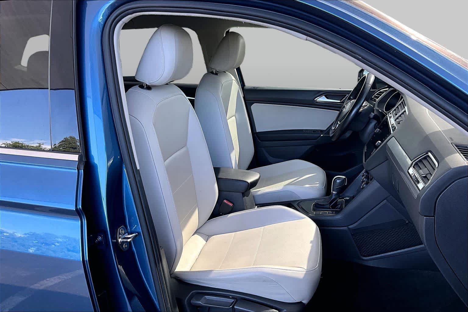 Used 2018 Volkswagen Tiguan SE FWD image 9