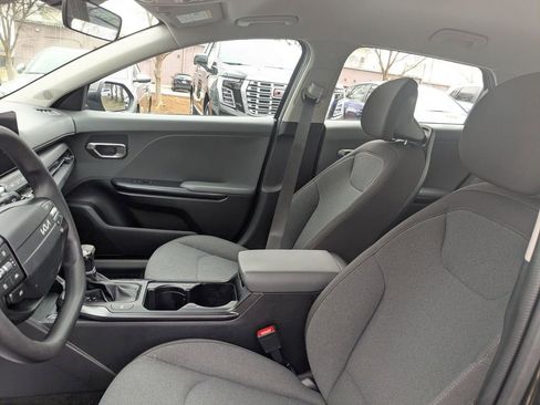 Used 2025 Kia K4 LXS image 54