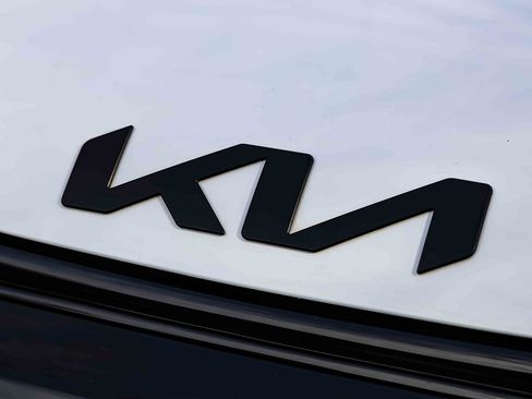 Certified 2025 Kia Sportage X-Line image 28