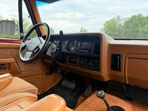 Used 1993 Dodge D/W Truck 350 AWD/4WD image 28