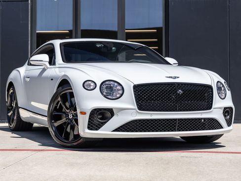 Used 2024 Bentley Continental GT AWD/4WD image 2