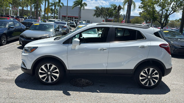 Used 2021 Buick Encore Preferred w/ Safety Package AWD/4WD image 4
