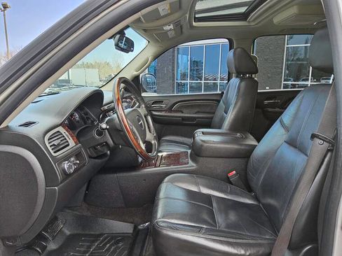 Used 2008 GMC Yukon Denali image 9