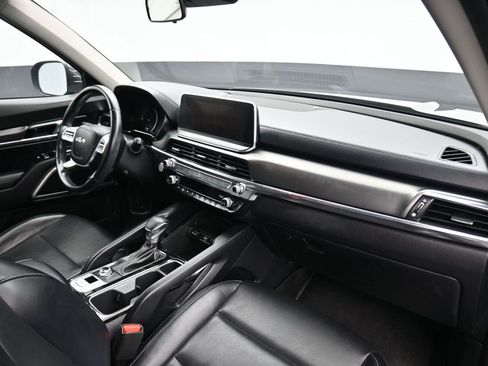 Used 2022 Kia Telluride LX image 52