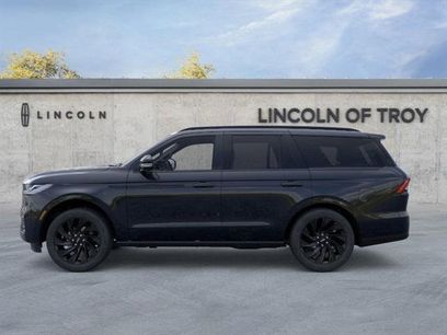 New 2026 Lincoln Navigator Reserve w/ Jet Appearance Package
