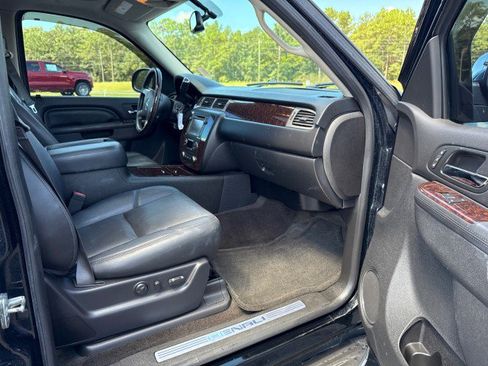 Used 2014 GMC Yukon Denali image 12