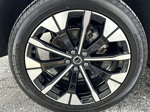 New 2026 Volvo XC60 B5 Plus w/ Protection Package Premier image 12