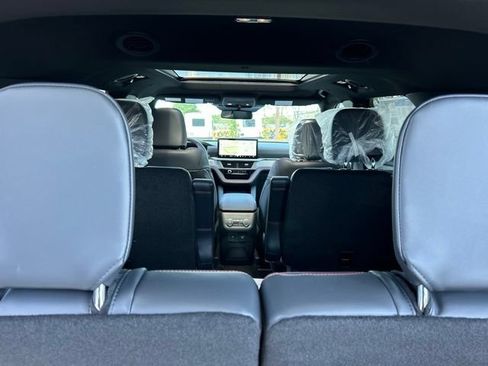 New 2026 Ford Explorer ST-Line w/ ST-Line Street Pack AWD/4WD image 14
