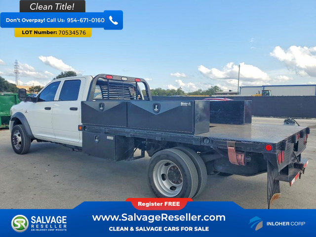 Used 2020 RAM 5500 Tradesman w/ Chrome Appearance Group AWD/4WD image 3
