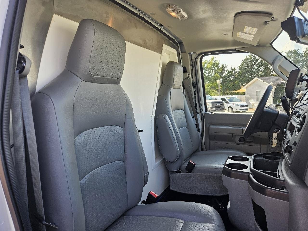 Used 2023 Ford E-350 and Econoline 350 Super Duty w/ Power Windows & Locks Group RWD image 10