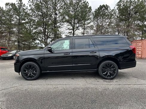 New 2025 Ford Expedition Max Platinum w/ Stealth Appearance Package image 4