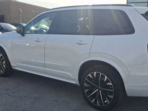 New 2026 Volvo XC90 B6 Ultra w/ Lounge Package image 2
