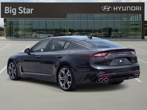 Used 2020 Kia Stinger GT2 RWD image 3
