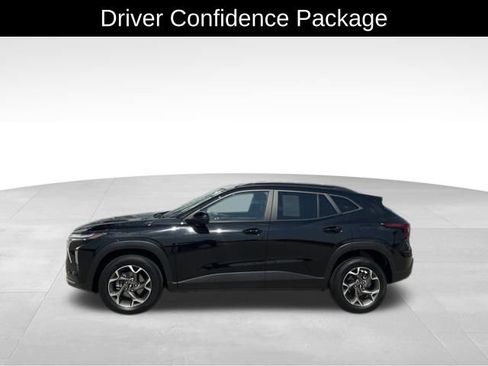 Used 2024 Chevrolet Trax LT w/ Driver Confidence Package FWD image 5