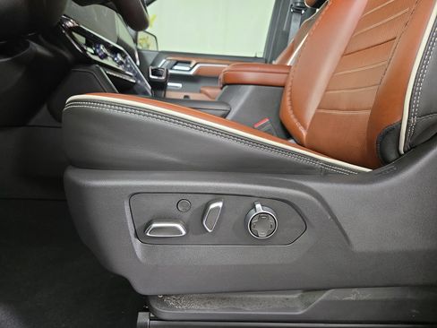 Certified 2025 GMC Sierra 1500 Denali Ultimate image 31