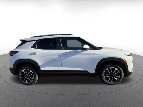 Used 2025 Chevrolet TrailBlazer LT image 16