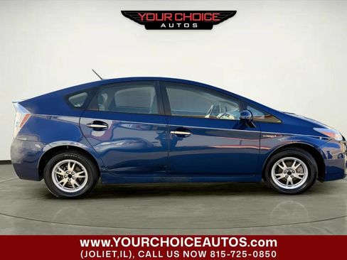 Used 2011 Toyota Prius Five image 9